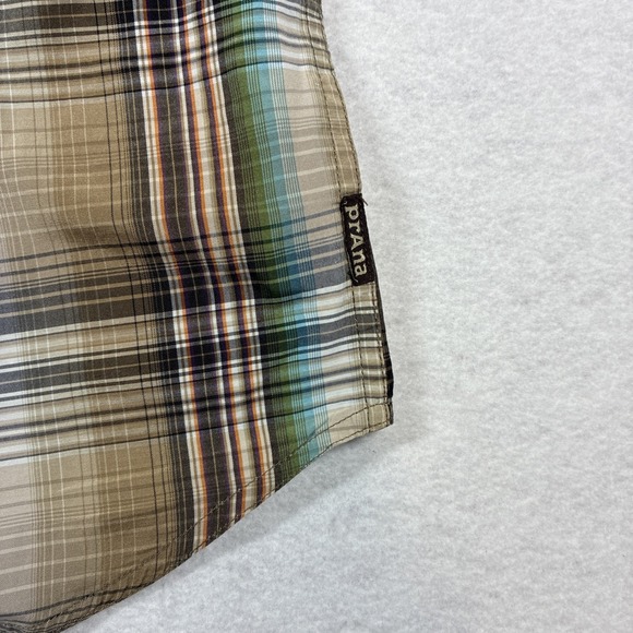 prAna Button Up Shirt Short Sleeve Mens Medium Plaid Organic Cotton Polyester - Picture 3 of 12